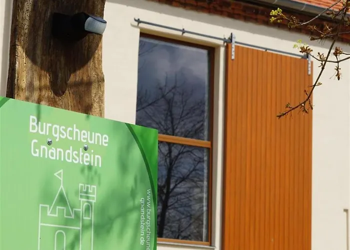 24 Personen Burgscheune Gnandstein Ferienhaus