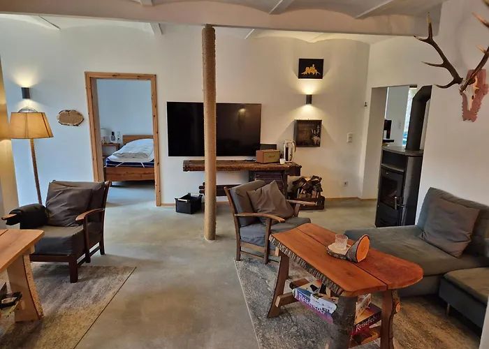 24 Personen Burgscheune Gnandstein